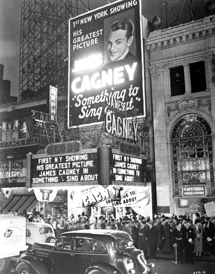 Globe Theatre 1937 WM.jpg